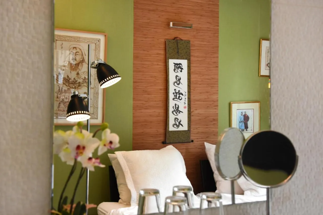 ***** Bed & Breakfast Guesthouse Ppp Ghent Belgium